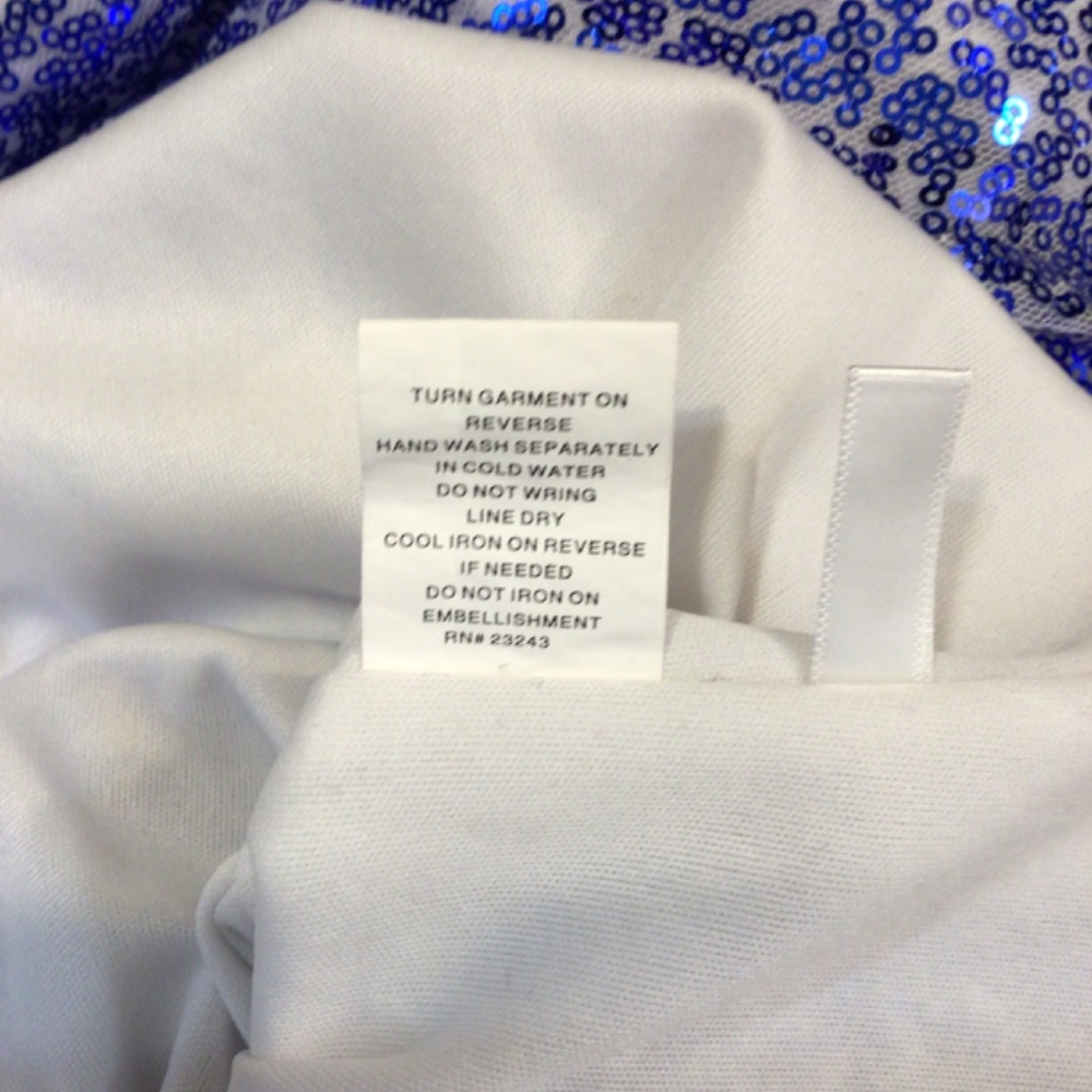 New York and company women’s sequin top blue size Large holiday sparkle glitter - Picture 9 of 9